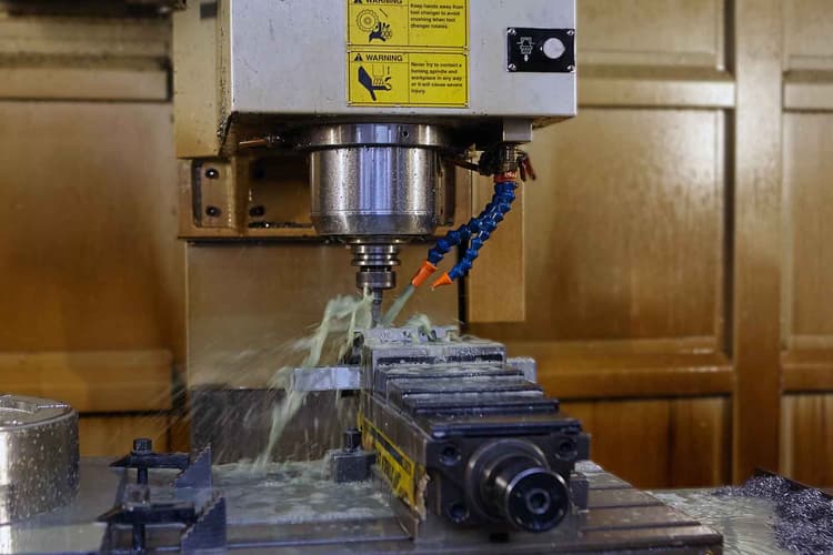 Обробка алюмінію на верстатах з ЧПУ: особливості технології та галузі застосування.