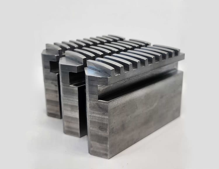 Види кулачків для токарних патронів: прямі, зворотні, комбіновані — як обрати під деталь