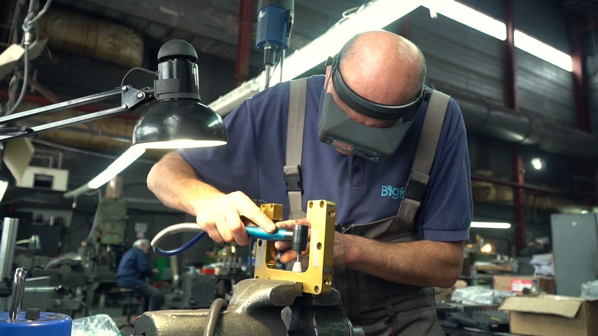 Полірування та текстура поверхні прес-форми (SPI/VDI)